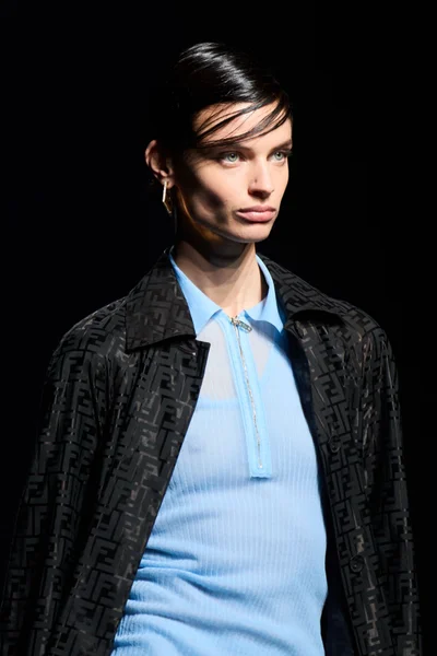 Look 72